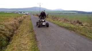 Wheelies mit Alex seiner Bashan 250