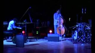 Tigran Hamasyan ' Shogher ' live in Yerevan 20 09 2011