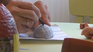 Яйцо с ДИНОЗАВРОМ. Открываем яйцо в котором оказался скелет динозавра