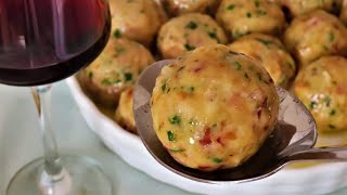 Knedle od Kruha / Bread Dumplings / Semmelknodel