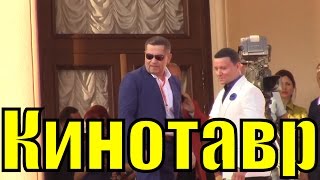 Кинотавр кинофестиваль открытие Красная дорожка наряды Сочи