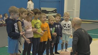 Тренировка по гимнастике. Funny Family Minsk. Весёлая семья Минск