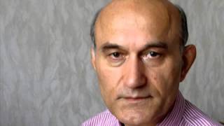 Пазьняк: «Турэмныя мэнгеле закасваюць рукавы» (11.04.2012)