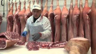 Как правильно разделать грудную часть свиной полутуши?