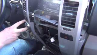 Установка адаптера Yatour на Toyota 4Runner 2003 2004 2005 2006 2007 2008 2009 USB SD AUX iPhone