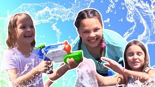 Москва  - Лучшие подружки купаются в фонтанах! - Отдых в Москве - Куда сходить