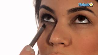 How to Do Your Eyes like Kim Kardashian Part 1 of 2