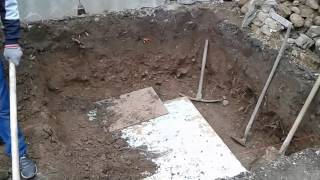 Бассейн с водопадом из бетона своими руками за 25 дней на небольшом  участке ч.2