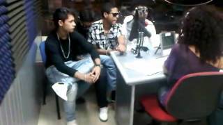Grupo NBR El Regreso (Entrevista en calle 98.9FM)