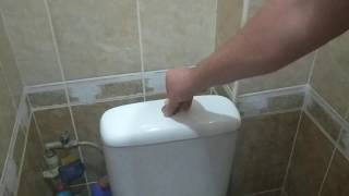 Как снять крышку с бочка унитаза. ЛайфХак. 100% способ