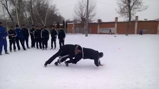 Захват спереди, сзади, защита в два игрока в регби