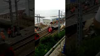 ДТП в Сочи. Большегруз вылетел с трассы на железную дорогу 12.07.18