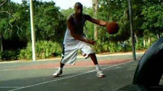 Dre Baldwin Playing Streetball 1-On-1 Post-Shooting Practice/Workout | Tricks, Moves