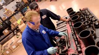 R.E. West Detroit Diesel Series 60 - Delo® 400 15W-40