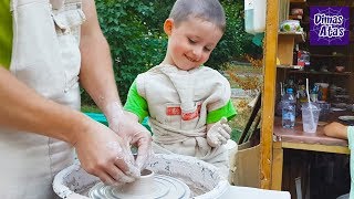 Поделки детскими ручками Димас Атас Лепит из глины горшок сердце Гончарство для детей