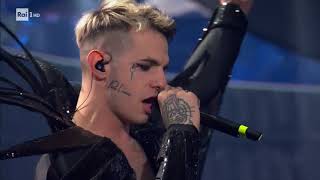 Achille Lauro canta "Rolls Royce" - 20 anni che siamo italiani 06/12/2019