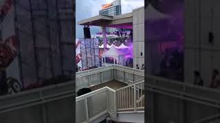 Audience cheers to 1990s rap at Bluesfest Windsor 2018