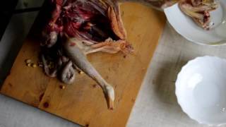 Разделка деревенской курицы