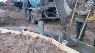 Фундамент из покрышек для глиночурки. Часть 3. Заливка бетона
