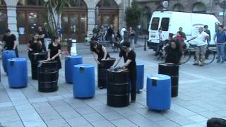 LES PERCUSSIONAUTES ( percussions urbaines)