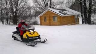 Снегоход BRP Ski-Doo Tundra LT 550 прыжки