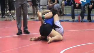 Grappling: Sara McMann vs. Shayna Baszler