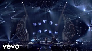 Shawn Mendes - There's Nothing Holdin' Me Back / In My Blood (Live / GNTM 2018 Finale)