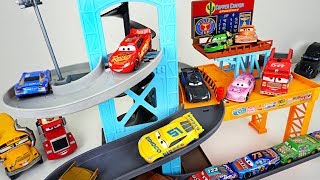 Dinosaurs broke track! Dinotrux! Make the Disney Cars 3 Piston cup track! - DuDuPopTOY