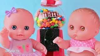 Куклы Пупсики / Играем вместе в магазин. Покупаем и открываем сюрпризы-игрушки / Зырики ТВ