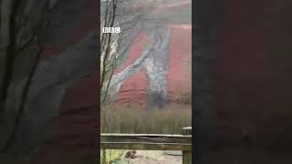 Оползень в Южном Уэльсе из-за шторма Дэннис