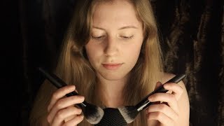 ASMR - Singing & Brushing the Mic