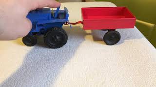 Заводная механическая игрушка -Трактор с прицепом.СССР.Редкость.