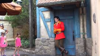 GASTON Plays Charades at Disney World Magic Kingdom!