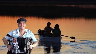 Сормовская лирическая  (на Волге широкой, на стрелке далекой)  ♪ Играет ГАРМОНь  ♪