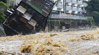 Indonesia shuddered! Houses are crumbling under the pressure of mud streams! The biggest flood ever!