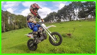 MINI MOTO A GASOLINA DE TRILHA OU MOTOCROSS PILOTO MIRIM 5 ANOS