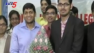 Kakinada Aditya Academy Student Secures All India 66th Rank in JEE Mains | TV5 News