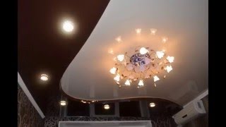 Двухуровневые натяжные потолки для зала