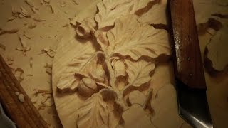 Резьба по дереву. Ветка с дубовыми листьями. 3 часть (комментарии в конце видео)
