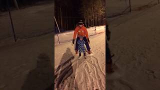Весёлые моржики. первые шаги горнолыжника 2года