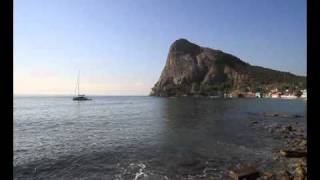 Новый свет. Гора и яхта (заставка на телевизор)