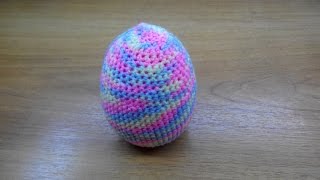 Пасхальные яйца крючком. Яйцо из пестрой пряжи.