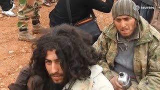 Дар Сурия беш аз 400 даҳшатафкани "давлати исломӣ"ба "Таҳрири Шом" таслим шуданд