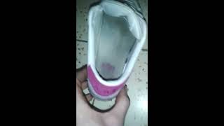 Girls Well worn Nike Thea !
