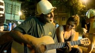 Morador de rua deu um Show (pot-pourri) na Praça São Salvador(RJ)