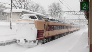 [Heavy Snow Station] 雪の妙高高原駅 Myoko-Kogen Station (信越本線/JR東日本) 2013.2.16