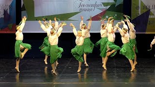 Веснянки. Народная стилизация.
