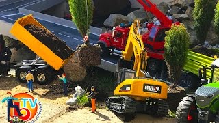 BRUDER Truck and Tractor Construction company Garden work