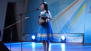Рябиновые гроздья.Разведёт меха гармошка,  запоёт душа, заплачет и о чём-то заболит.