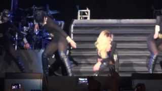 Rihanna Diamonds Tour Istanbul - Pour It Up & Numb FULL HD